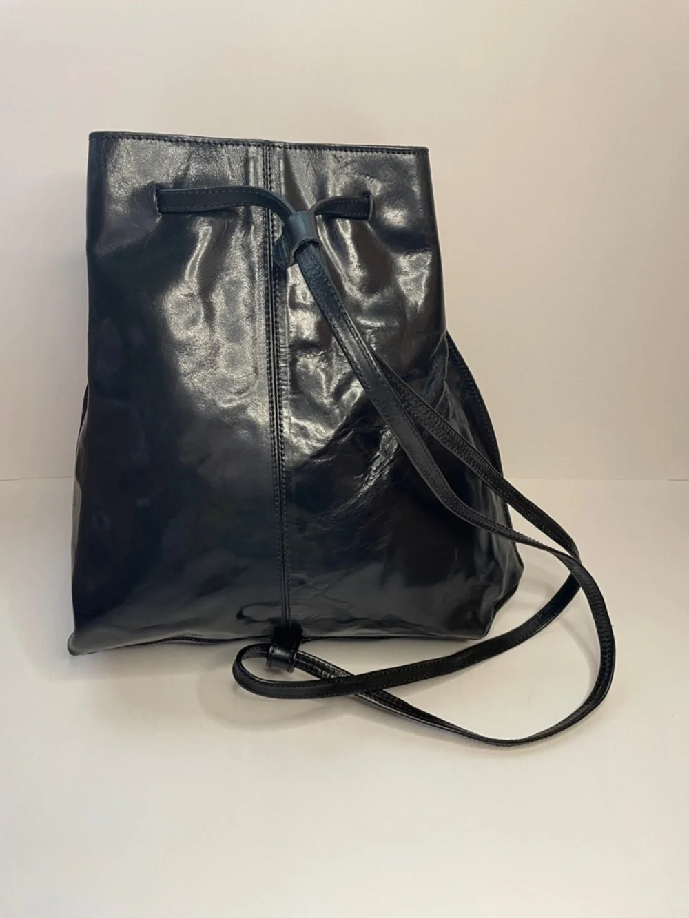 Vintage Black Leather Italian II FORTINO Backpack with Gold Accent. - Picture 3 of 7